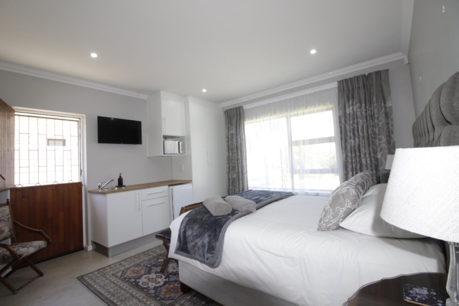 4 Bedroom Property for Sale in Paradise Beach Eastern Cape